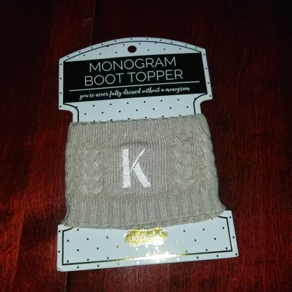 MudPie boot toppers.